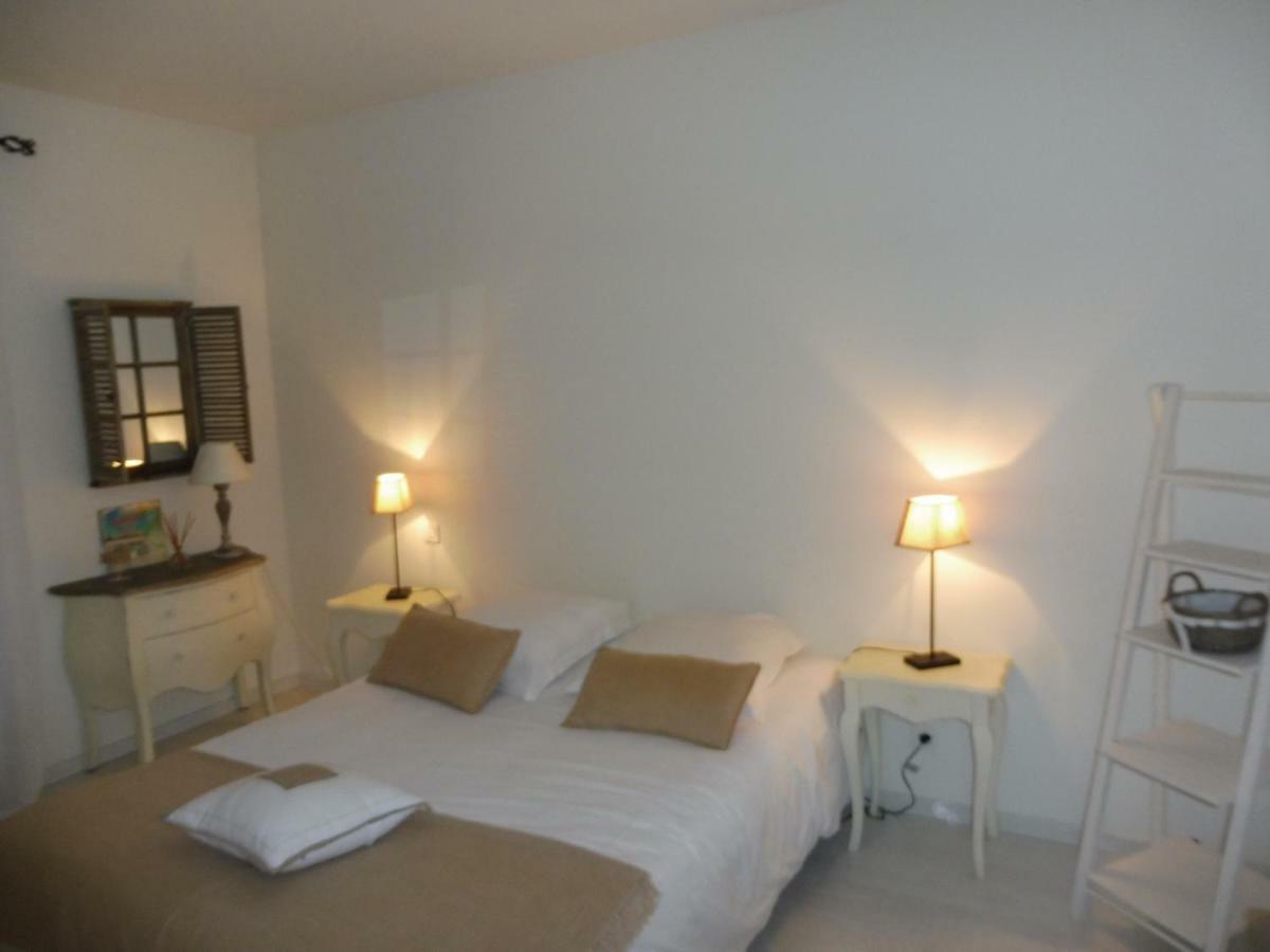 Cassis Center Apartment Екстериор снимка